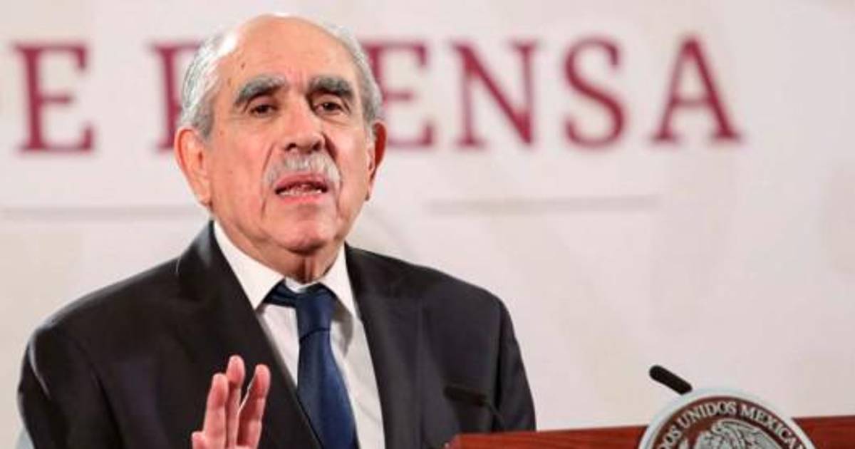 Indaga UIF a empresarios por supuesto daño a CFE