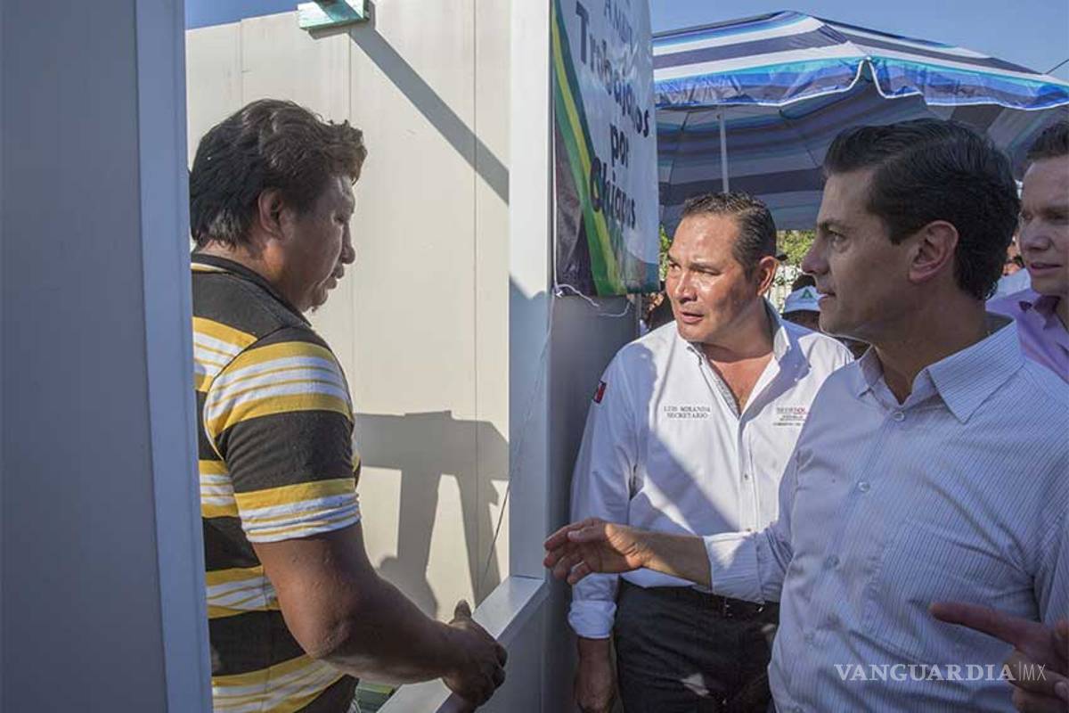 Peña Nieto insiste... pide a damnificados organizar tandas