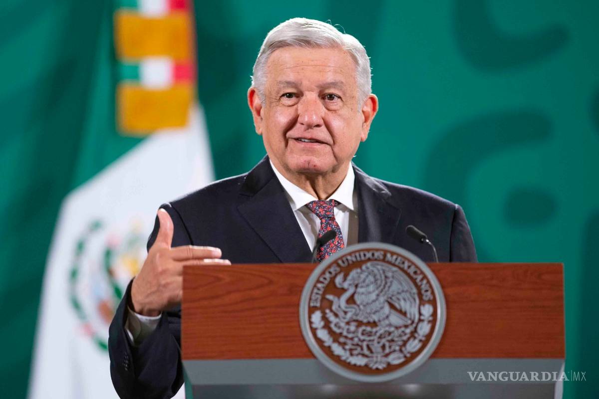 Grupos ajenos intervienen en protestas de normalistas, acusa AMLO