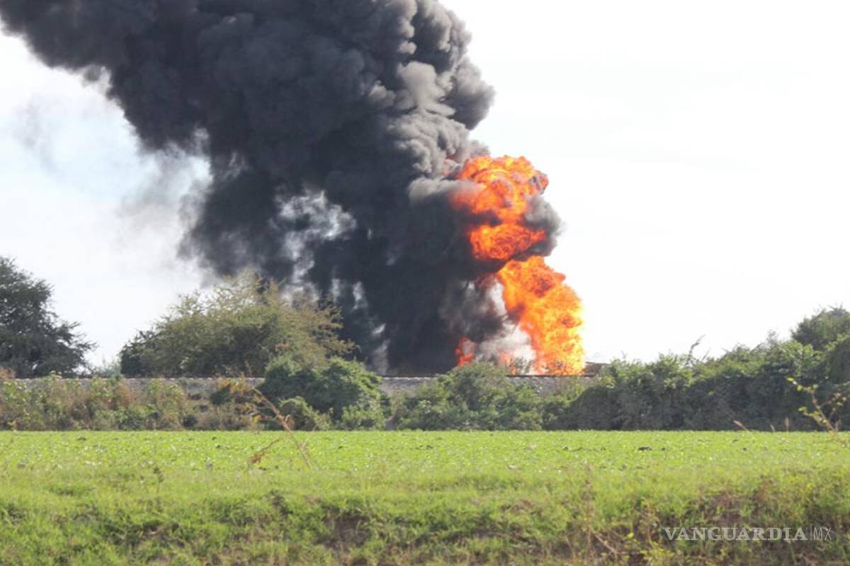 Estalla toma clandestina de combustible en Culiacán