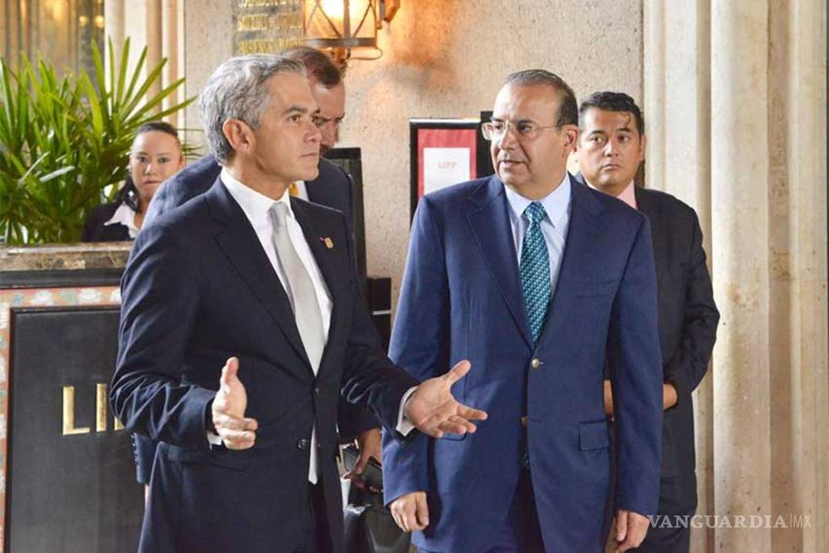 Mancera y Navarrete se reúnen, tratan aumento al salario mínimo