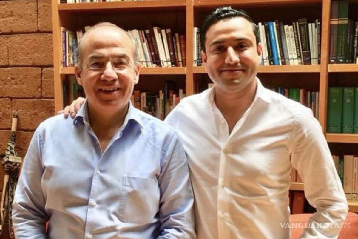 Despiden a encargado de redes del PAN en el Senado; fue el responsable de llevar al líder de Vox a la bancada panista