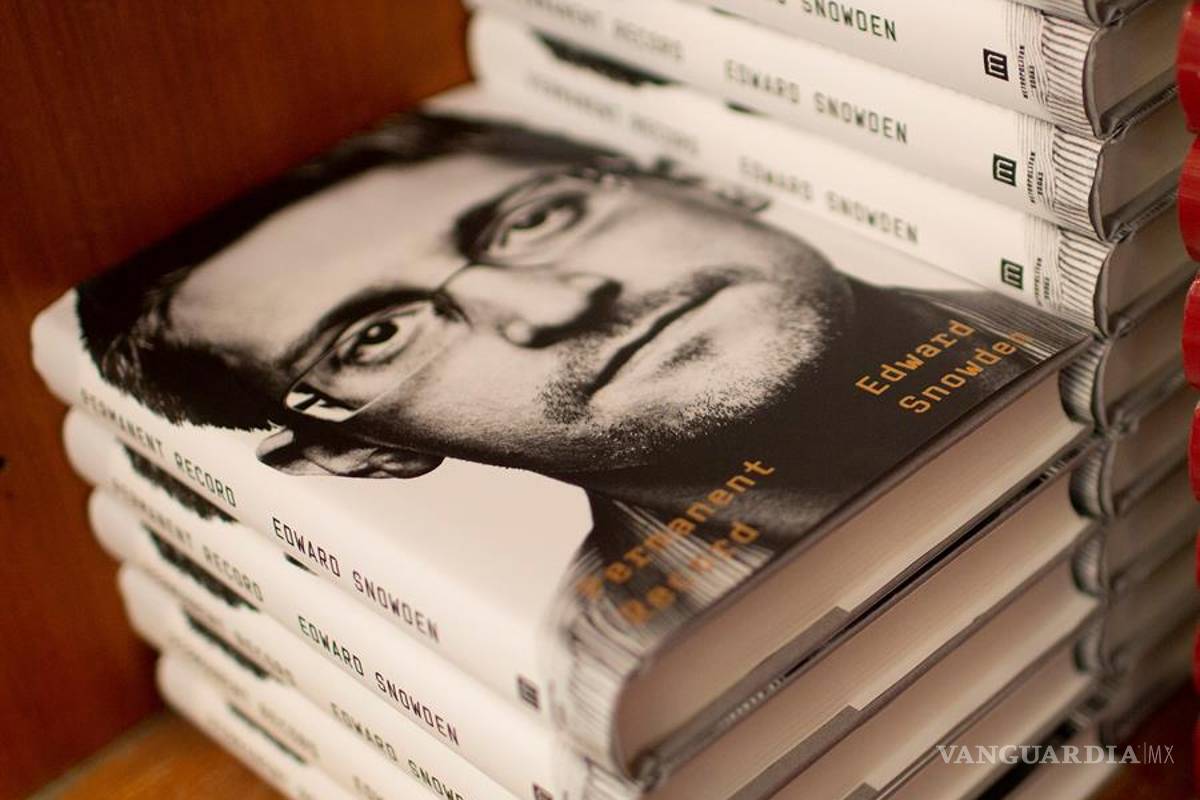 Snowden es demandado por Estados Unidos por la publicación de su libro &quot;Permanent Record”