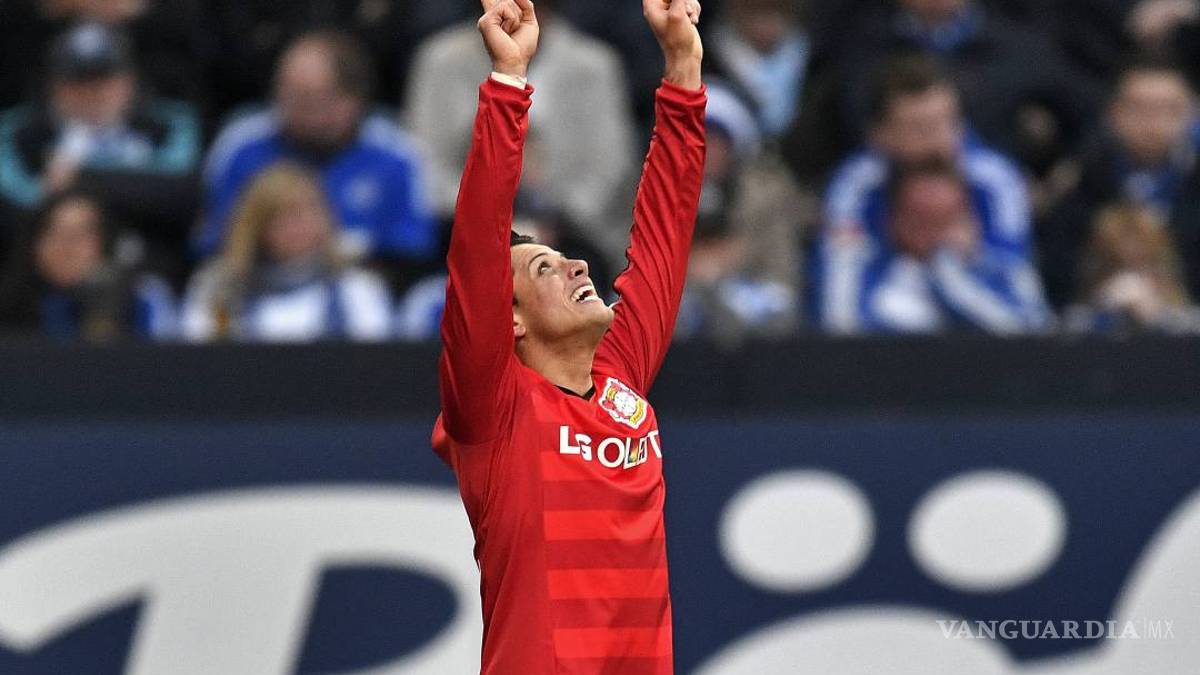 “Chicharito” desea incrementar su cuota de goles en la Bundesliga