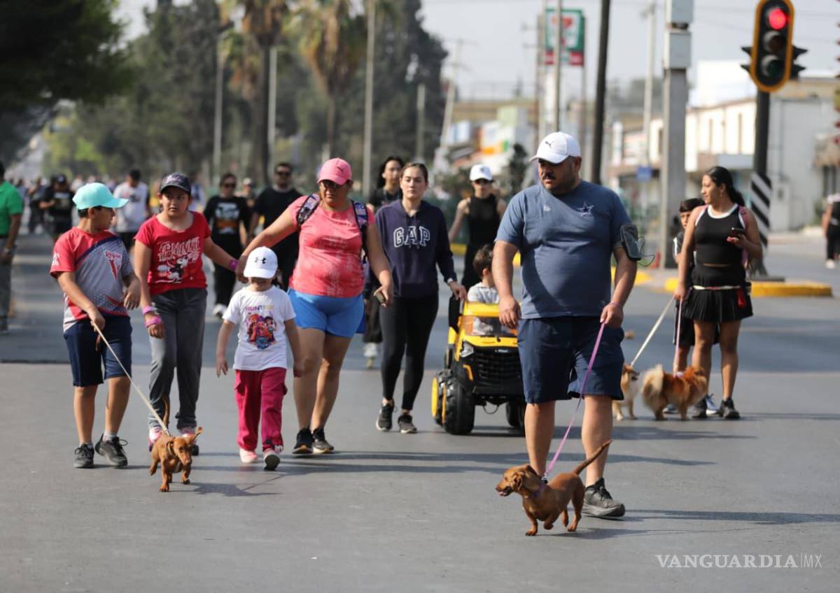 $!Elementos de seguridad realizaron actividades de proximidad social con las familias que recorrieron la Ruta Recreativa.