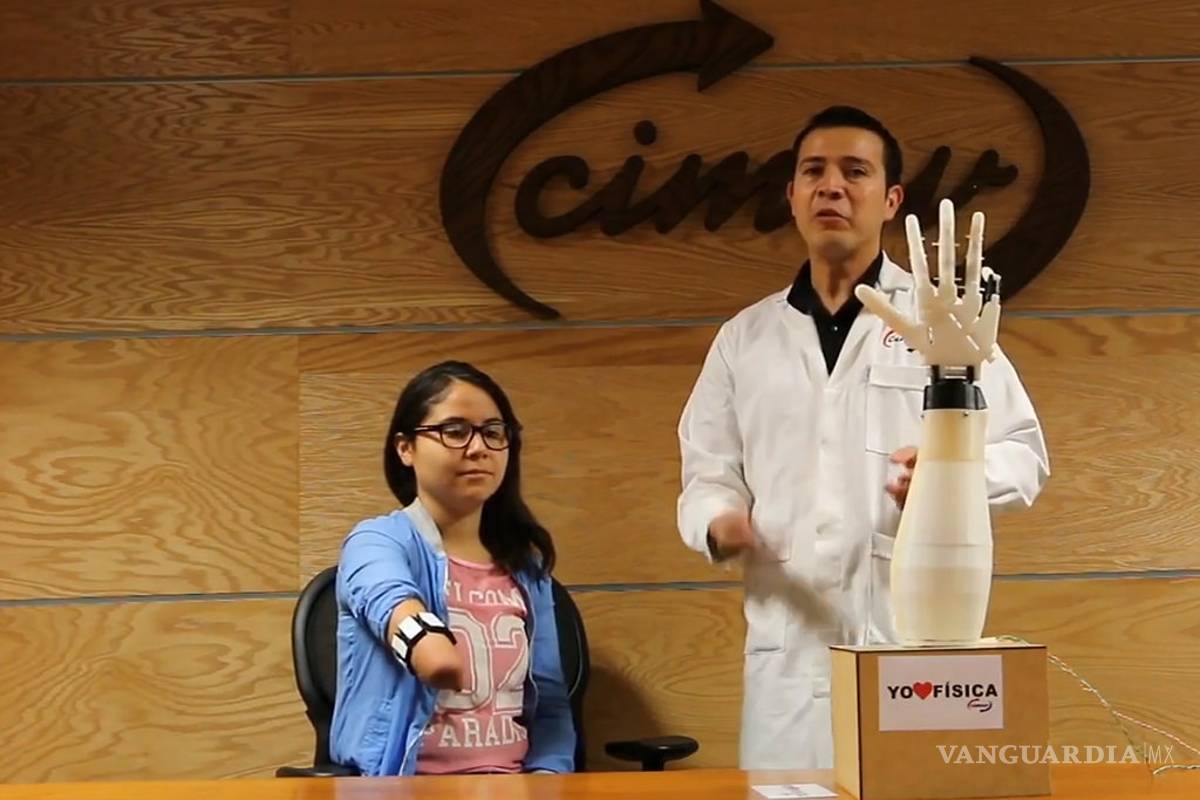 Científicos mexicanos crean y prueban con éxito brazo robótico sensitivo