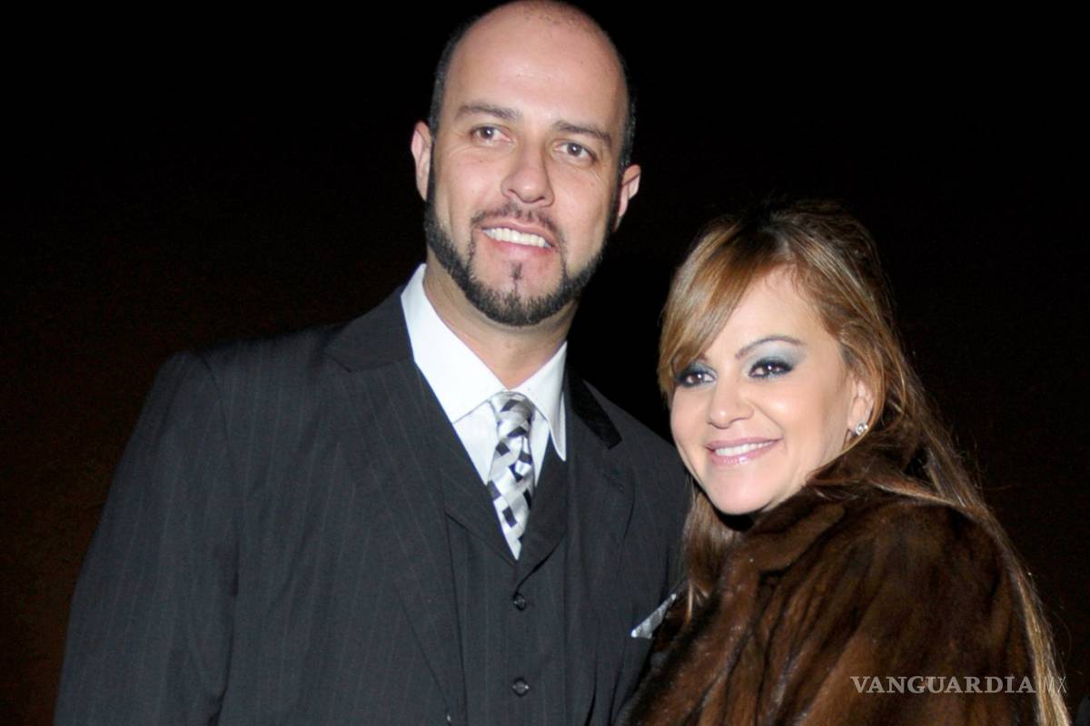 Niegan a Esteban Loaiza, viudo de Jenni Rivera, reducción de fianza