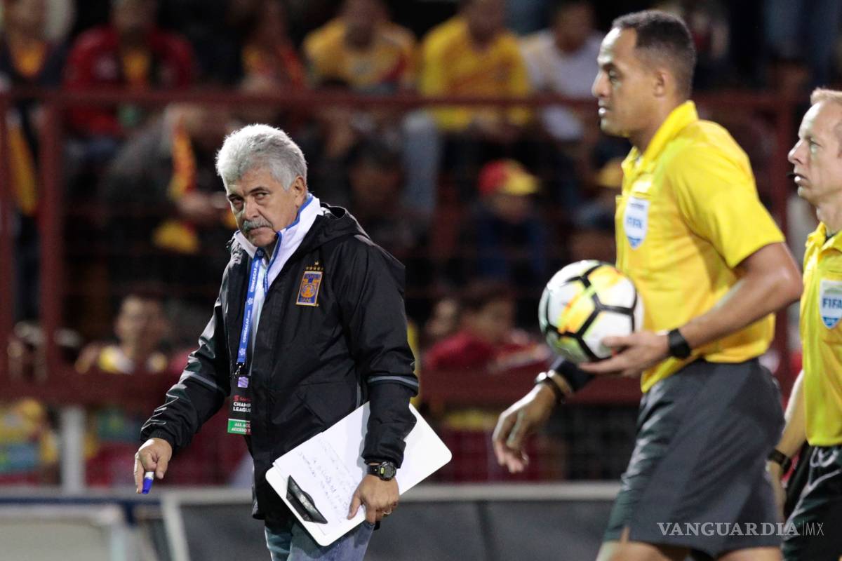La cara del 'Tuca' con el 'Nahuelazo' en Costa Rica, Herediano empató a Tigres de último minuto