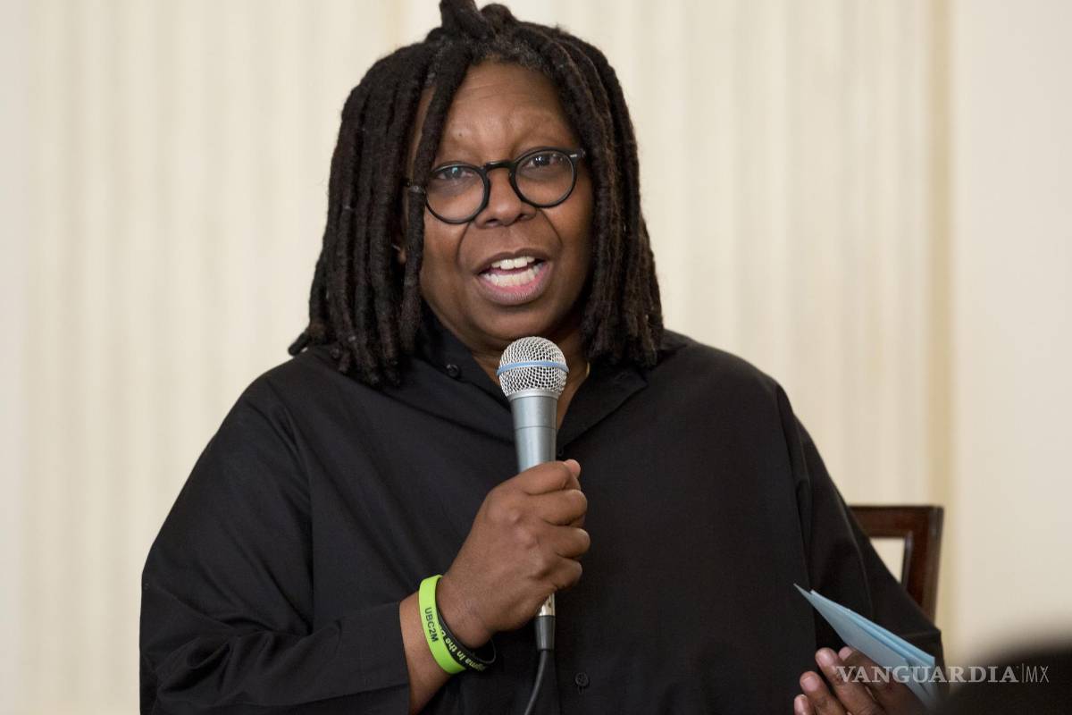 Whoopi Goldberg pide perdón por sus comentarios sobre el Holocausto