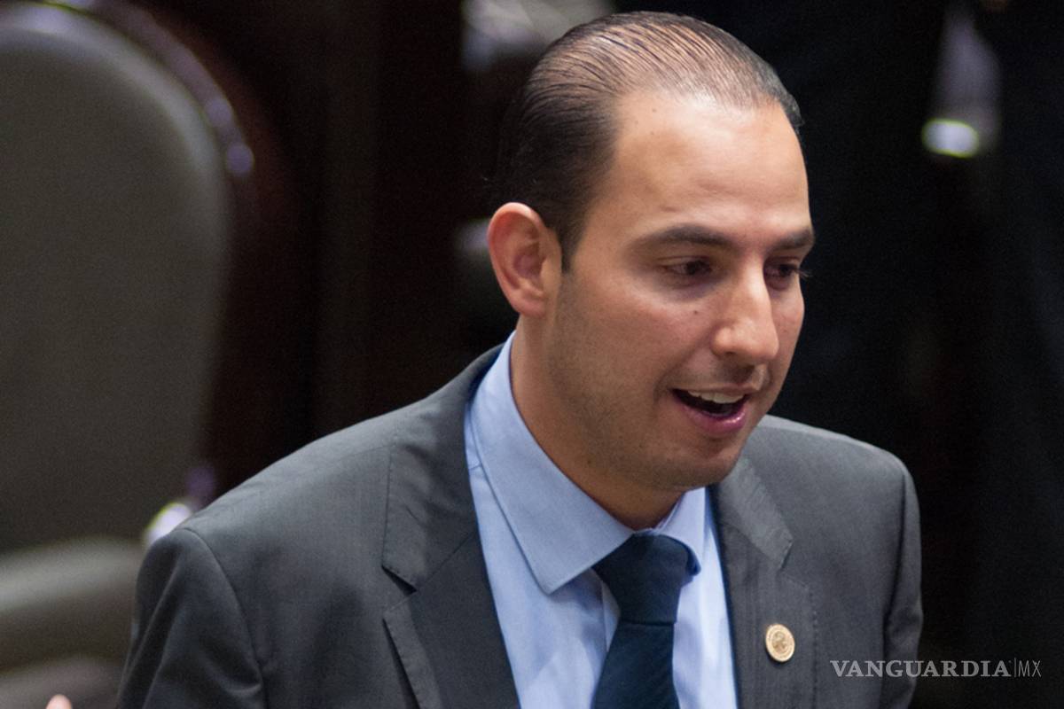 Subastar dólares tira reservas y desestabiliza precios, advierte el PAN