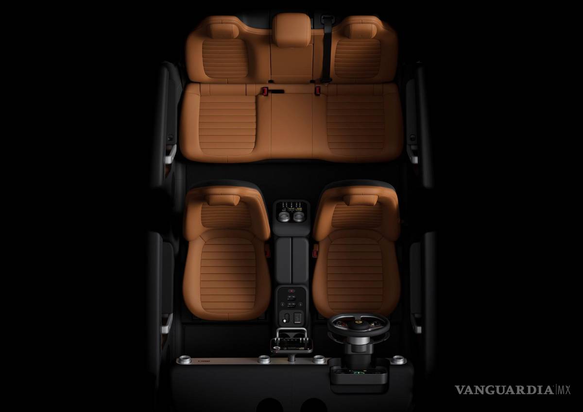 $!Vista aérea del interior de nuvo auto eléctrico de Ferrara, Luce.