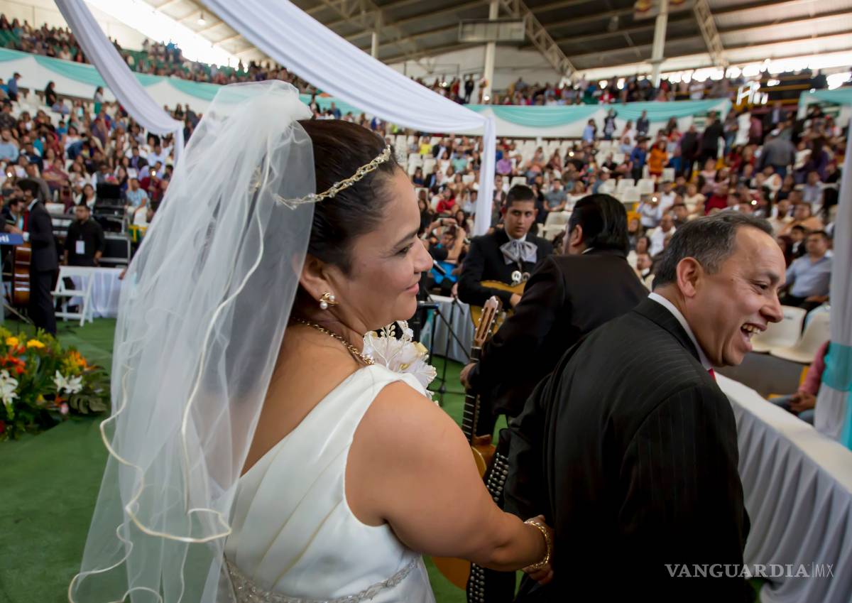 $!Con 1650 bodas celebran en grande Día del Amor en Tijuana