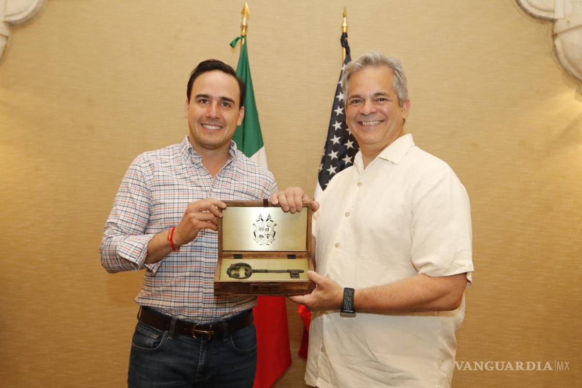 Recibe llaves de la ciudad el Alcalde de Austin, Texas