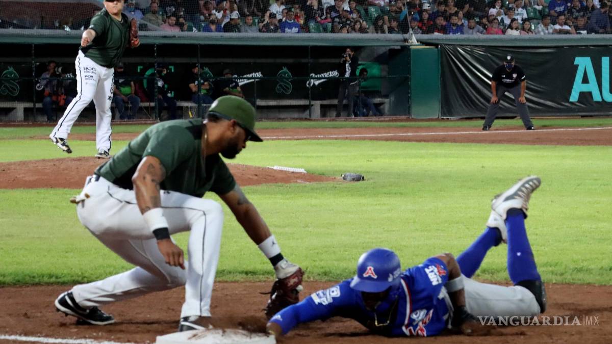 Saltillenses se ponen románticos con La Firma