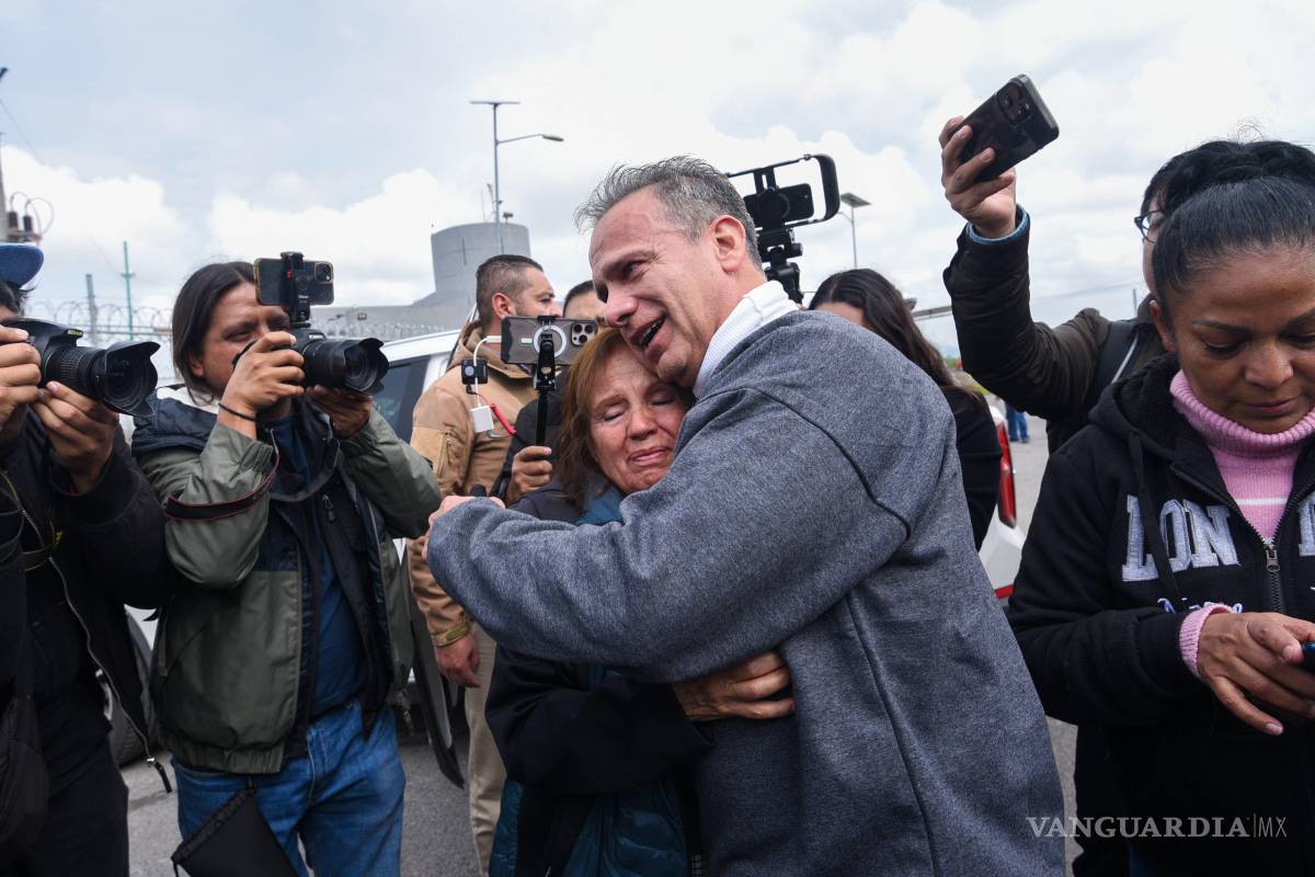 $!ALMOLOYA DE JUÁREZ, ESTADO DE MÉXICO, 01AGOSTO2025.- Israel Vallarta Cisneros, recuperó su libertad después de permanecer casi 20 años en el Centro Federal de Readaptación Social núm. 1 El Altiplano, presunto integrante de “Los Zodiacos”, recuperó su libertad al obtener una sentencia absolutoria, sin lograr probar su responsabilidad en los delitos que le eran imputados, entre ellos delincuencia organizada, secuestro, privación ilegal de la libertad, entre otros. FOTO: CRISANTA ESPINOSA AGUILAR/CUARTOSCURO.COM