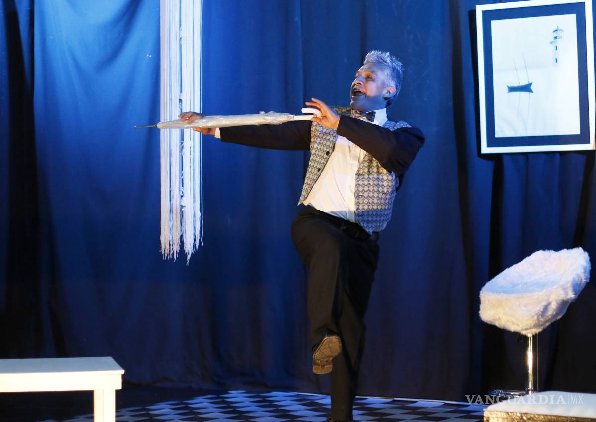 $!Muestran en teatro las tendencias de la vida contemporánea