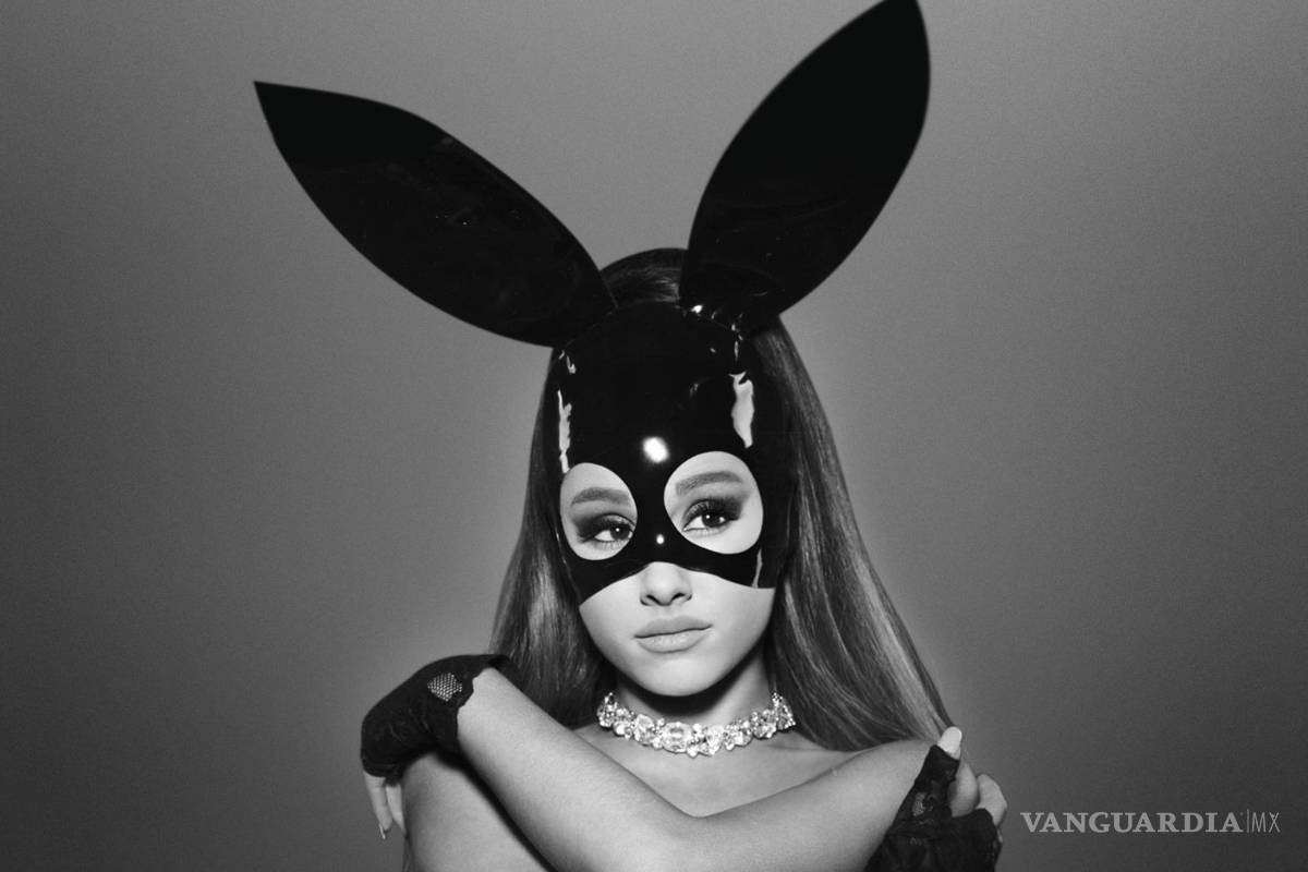 Coldplay y Miley Cyrus estarán en concierto de Ariana Grande en Manchester