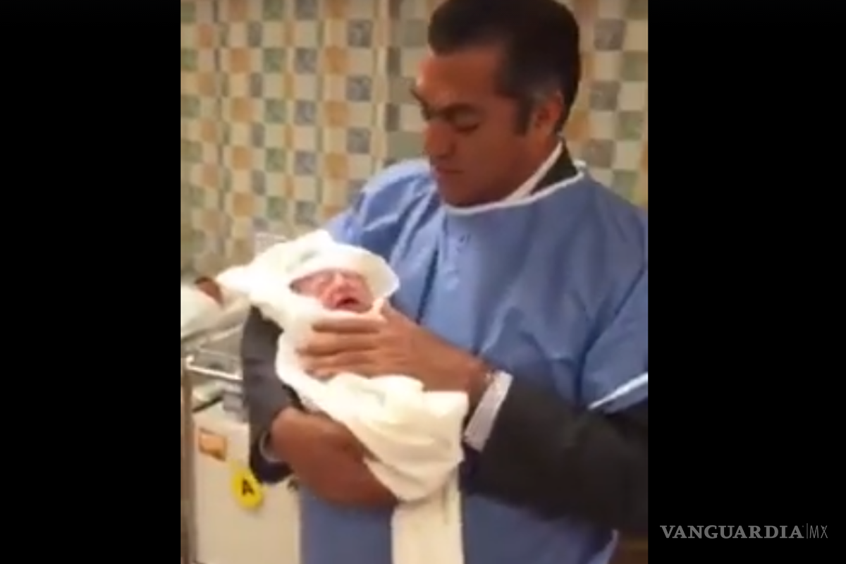 El Bronco presume en redes el nacimiento de su nieto