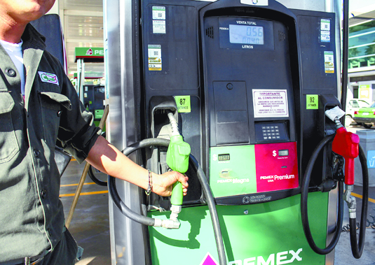 Reestablecen suministro de gasolina en tres estados; aún no en Coahuila