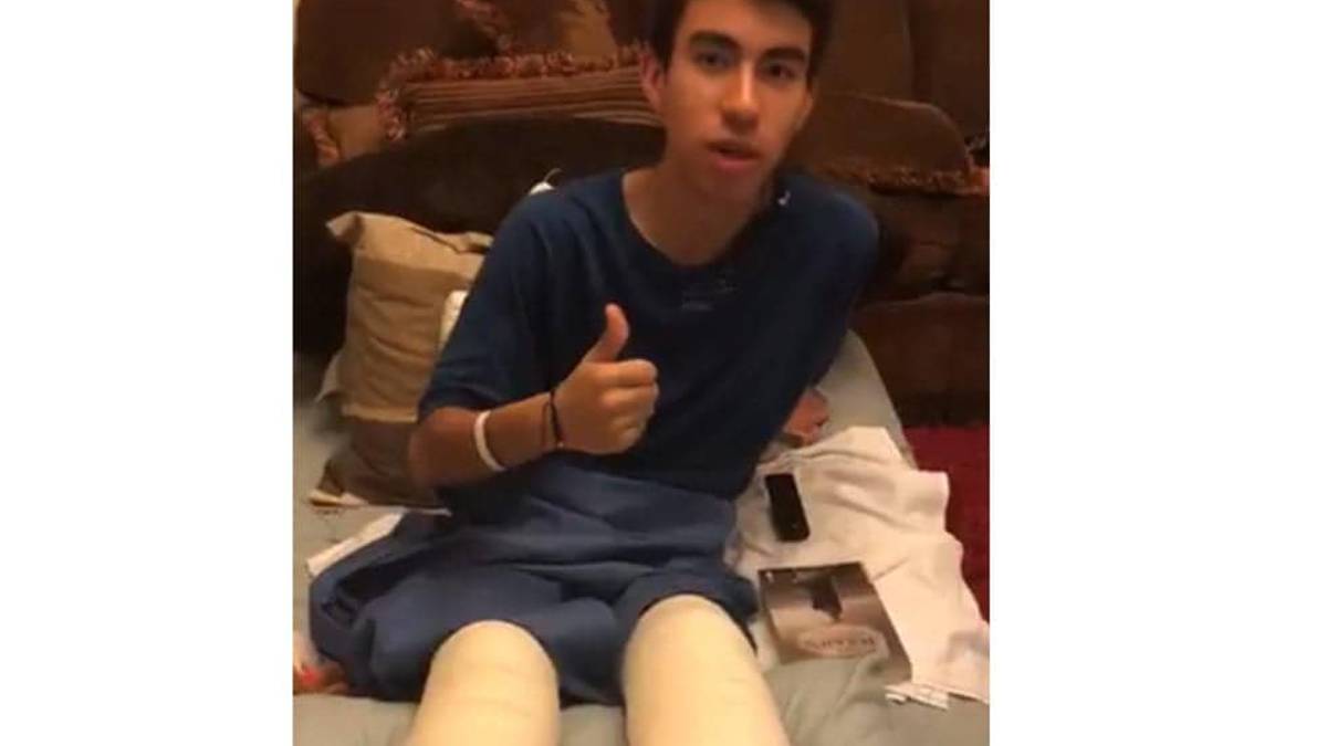 Joven queda en silla de ruedas tras caer de juego en Six Flags y no lo admiten en colegios de Monclova