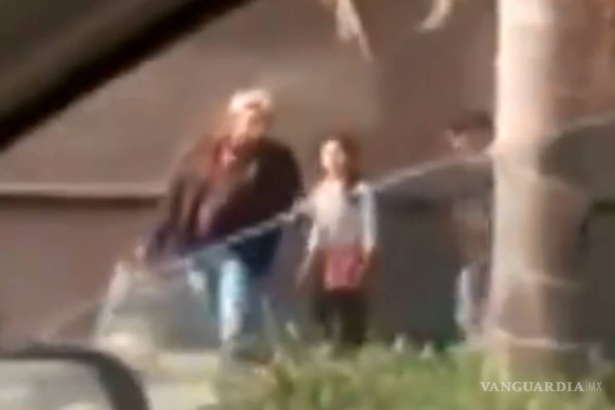 Autoridades de Puebla 'decomisan' gelatinas a niña