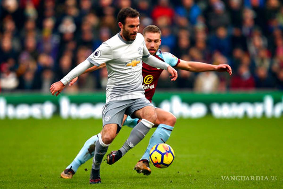 Mata amplía un año su contrato con el Manchester United