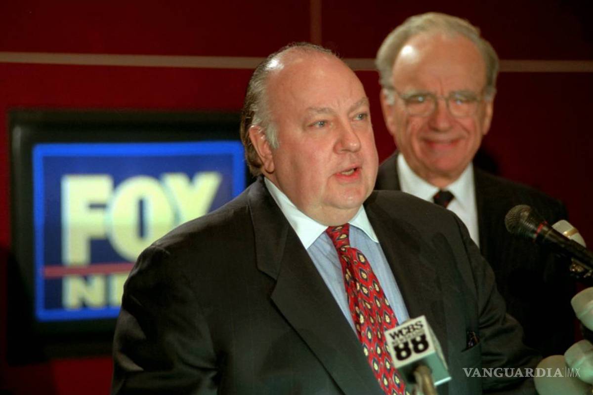 Trump contrata a ex director de Fox News acusado de acoso