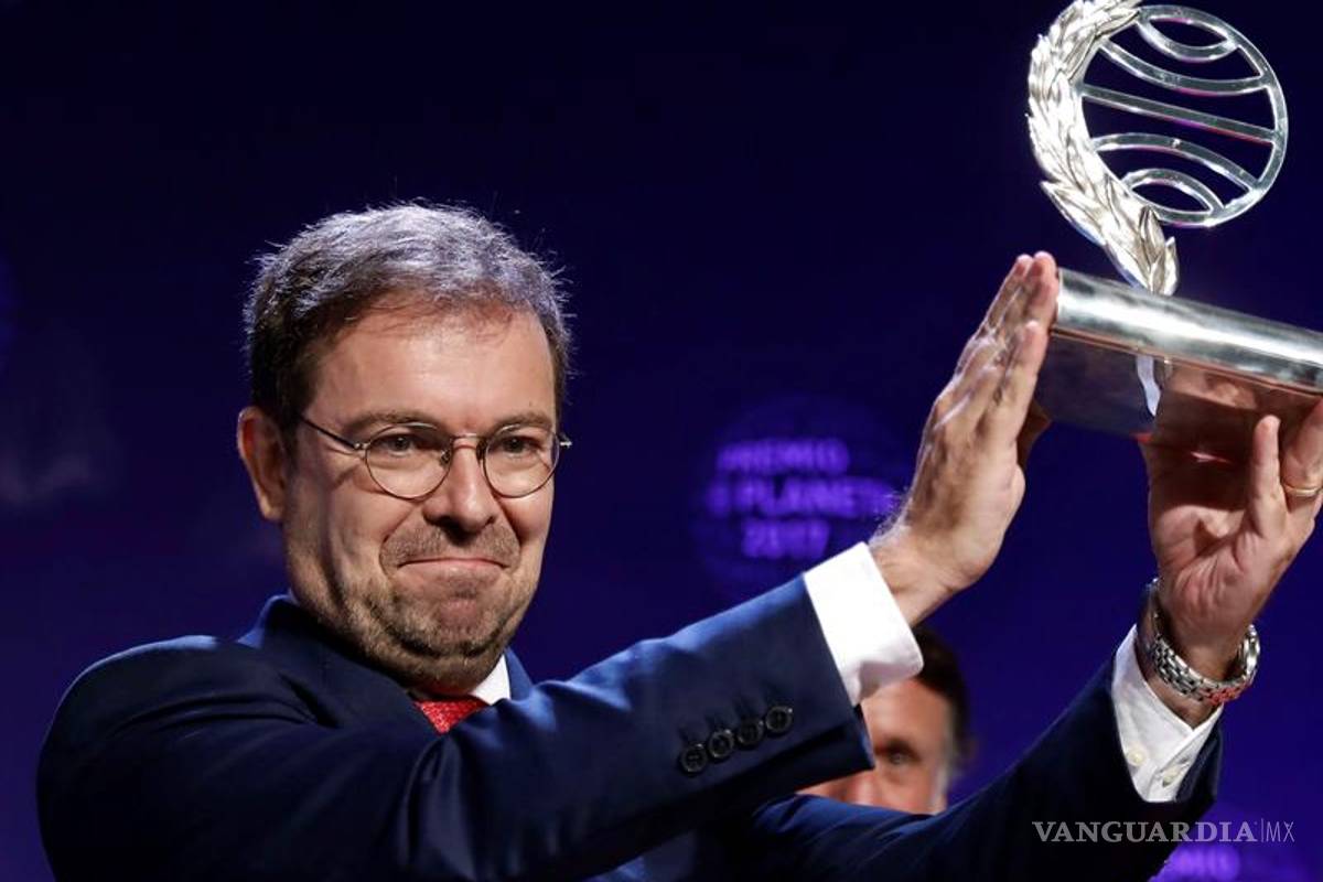 Javier Sierra gana el Premio Planeta de Novela