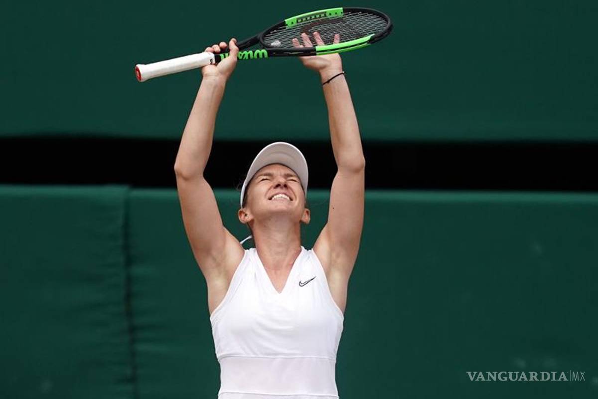 Simona Halep hace historia y se convierte por primera vez en monarca de Wimbledon