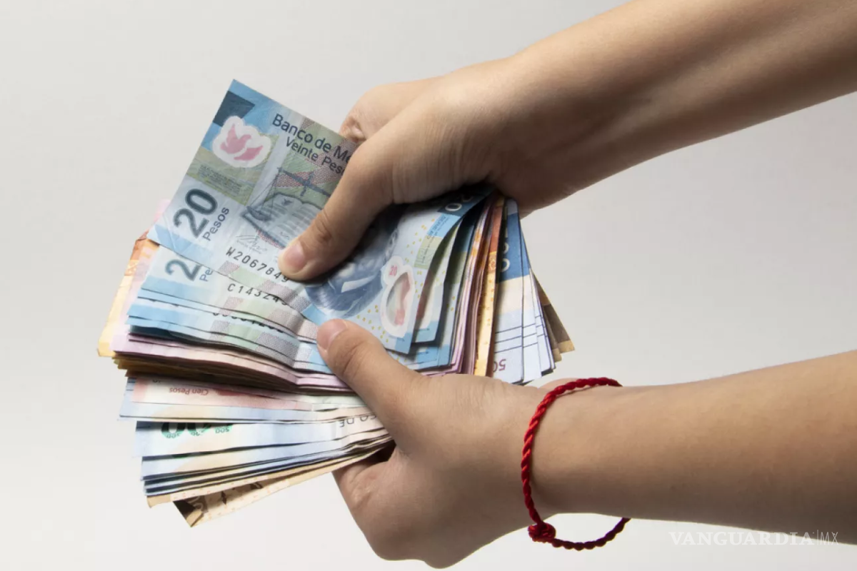 Trabajas en este 20 de noviembre, ¿cuánto te deben pagar?, ¿el doble o el triple?