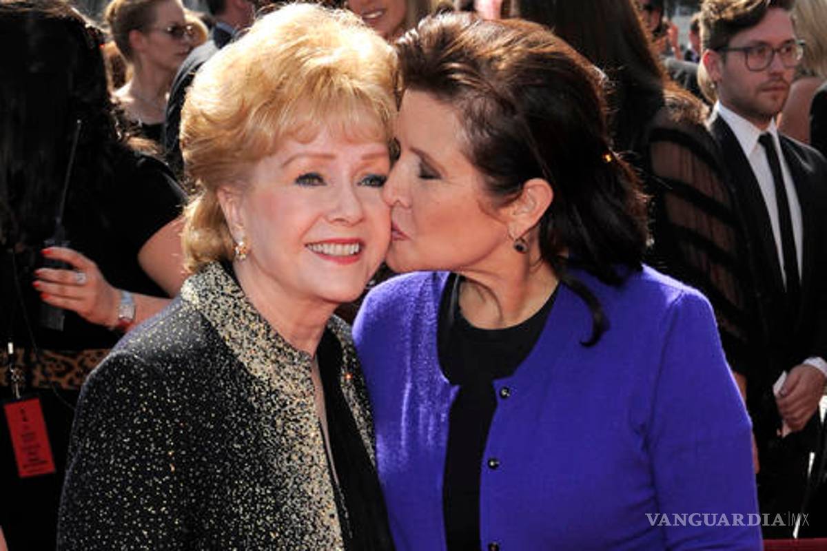 Muere Debbie Reynolds, madre de Carrie Fisher