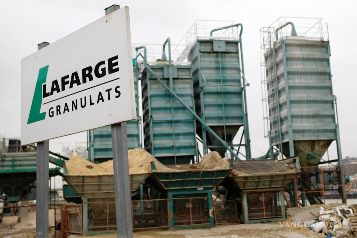 Imputan a la cementera Lafarge por financiar al Estado Islámico
