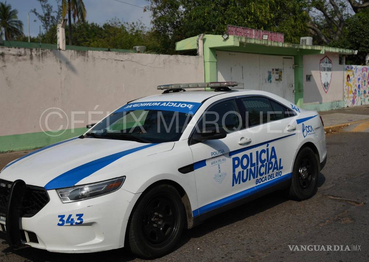 $!Disfrazado del Joker, estudiante de secundaria intentó apuñalar a su maestro, en Veracruz