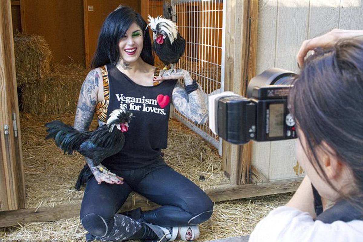 $!La tatuadora Kat Von D anuncia que no vacunará a su hijo