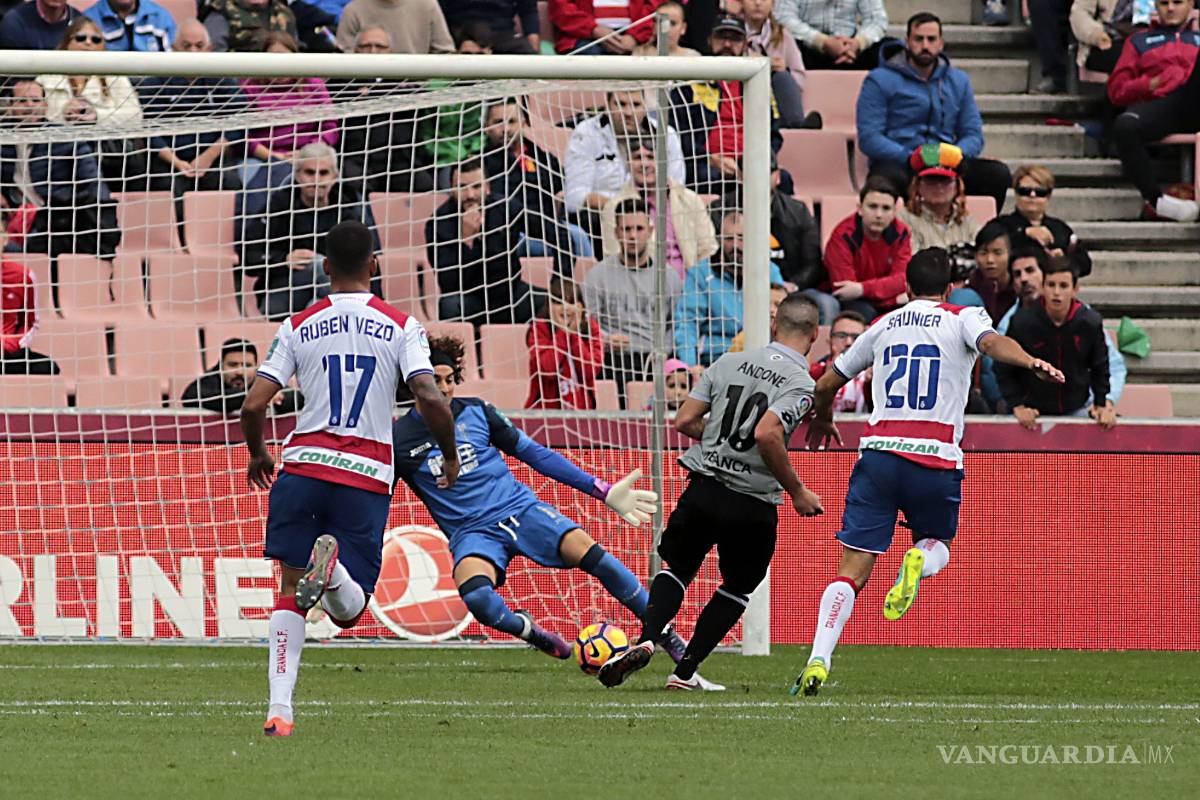 ¡San Memo! Ochoa salvó al Granada y rescató el empate ante La Coruña