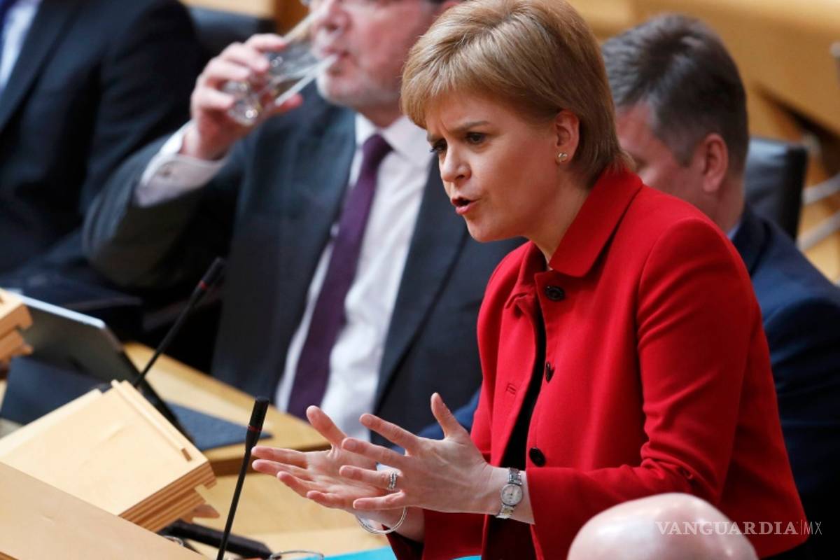 Afirma Nicola Sturgeon que el &quot;brexit&quot; es un &quot;salto hacia la oscuridad&quot;