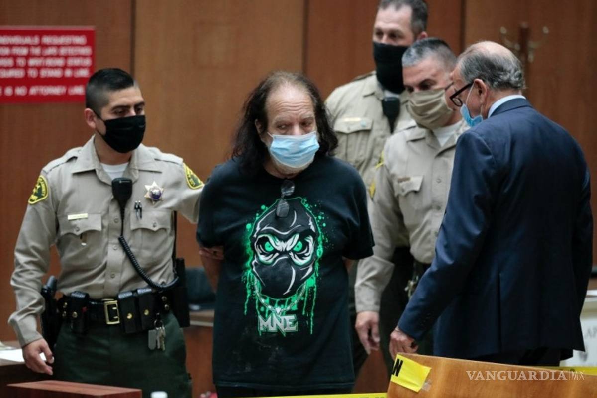 Por 30 delitos sexuales piden 330 años de prisión para Ron Jeremy, actor porno
