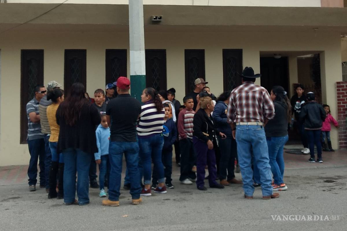 Pide alcaldesa de Zaragoza que se aplique la ley a policía que disparó contra menor