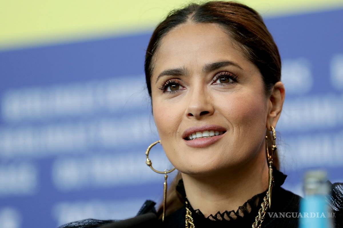 Salma Hayek se suma a “Un día sin nosotras”
