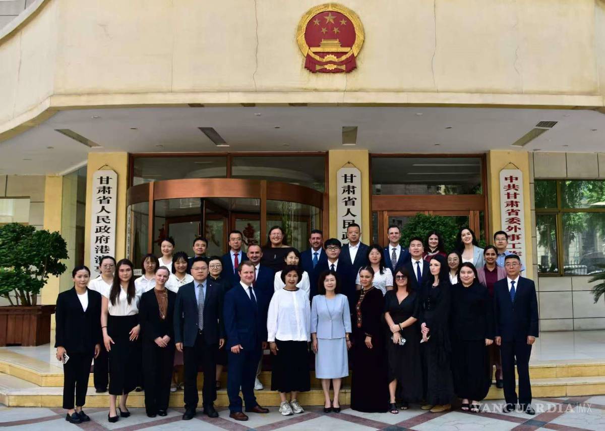 $!Representantes de 14 países compartieron experiencias sobre innovación, desarrollo regional y cooperación durante el encuentro celebrado en Gansu.