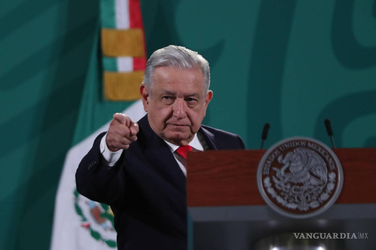 Mitad de sexenio con gobierno desordenado; así llega AMLO a su tercer informe, según especialistas