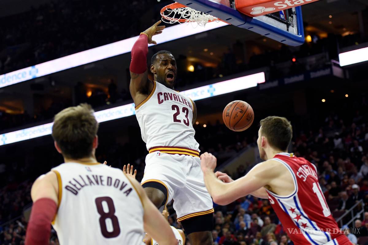 LeBron James, el más joven en alcanzar los 25,000 puntos