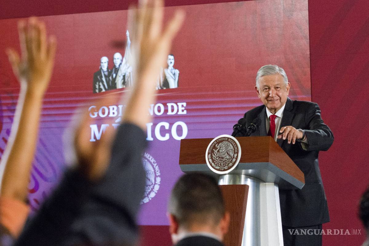 Burócratas de la administración de AMLO tendrán aumento salarial del 5.1%