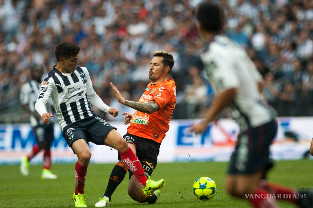 México extradita al futbolista Fabbro a Argentina acusado de abuso sexual