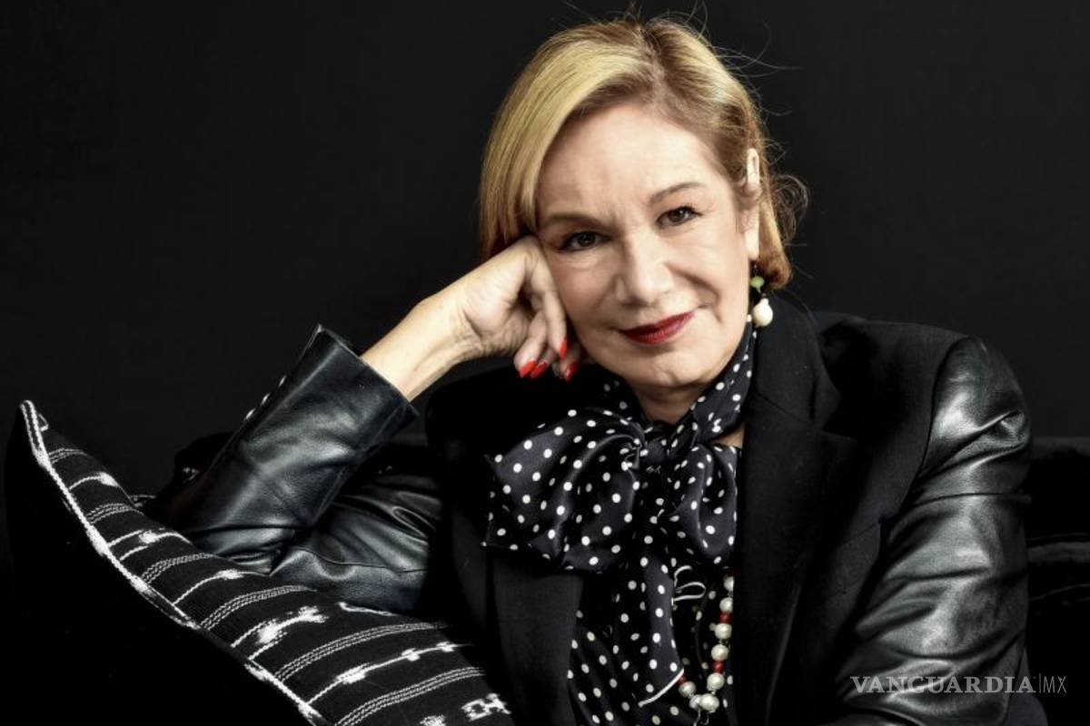 $!Peña Nieto es ¡mi héroe!, confiesa Guadalupe Loaeza, y la 'trollean' en Twitter