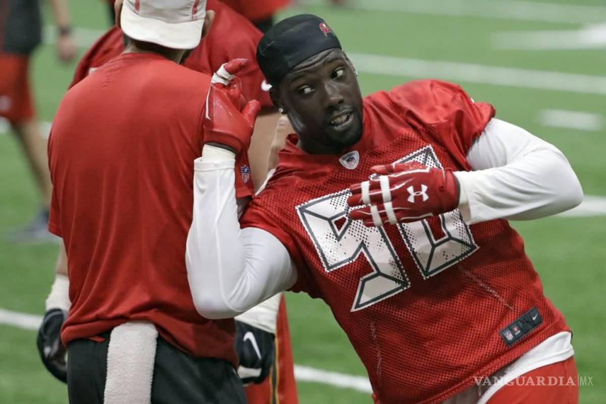 Buccaneers perderían a su mejor defensivo para la siguiente temporada por fractura en el cuello