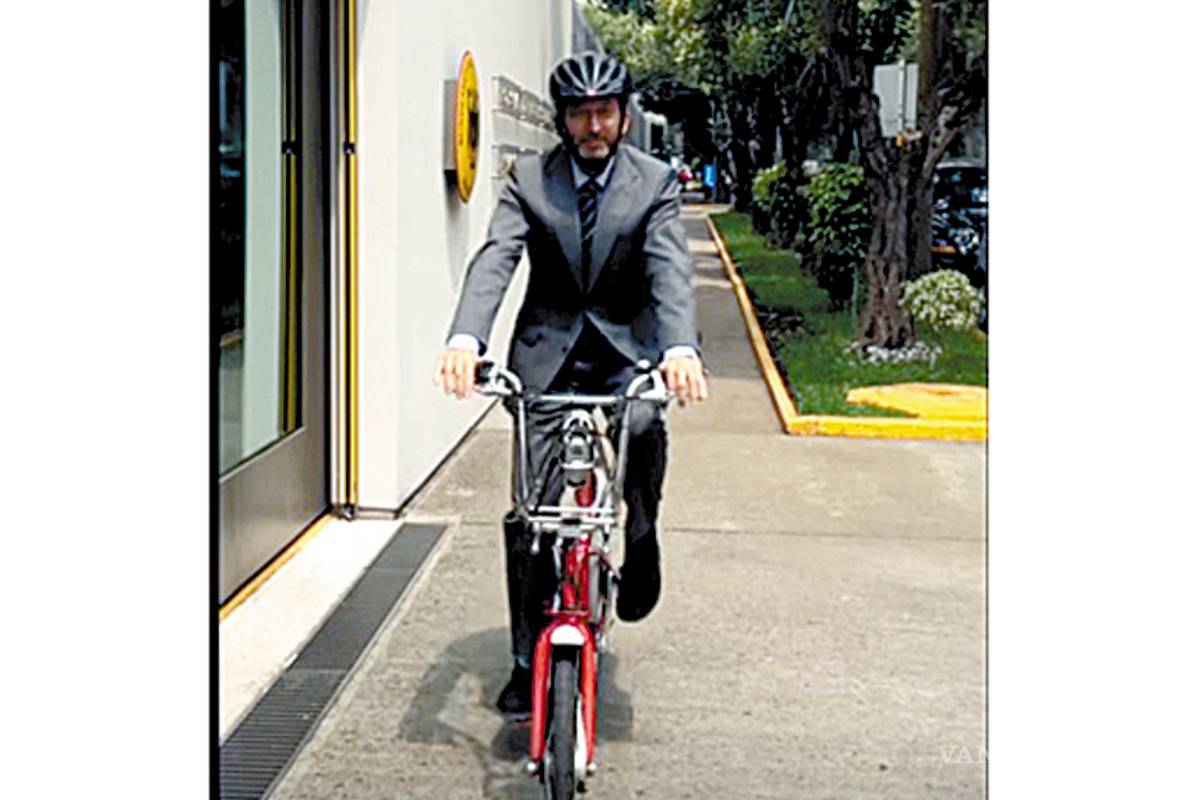 $!Roban bicicleta al embajador de Alemania en la Ciudad México