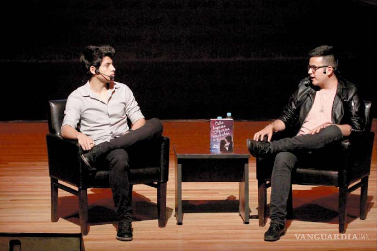 Le rinden culto al ídolo booktuber