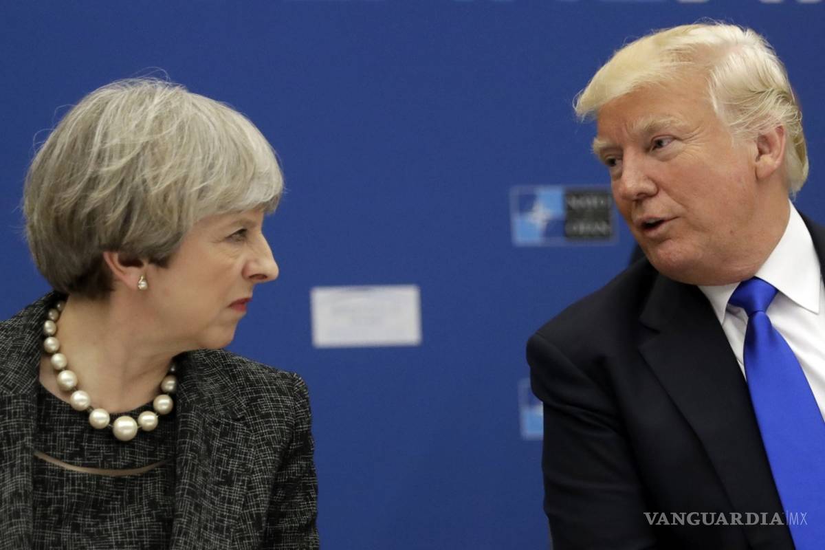 May habla con Trump sobre filtraciones a la prensa tras atentado en Manchester