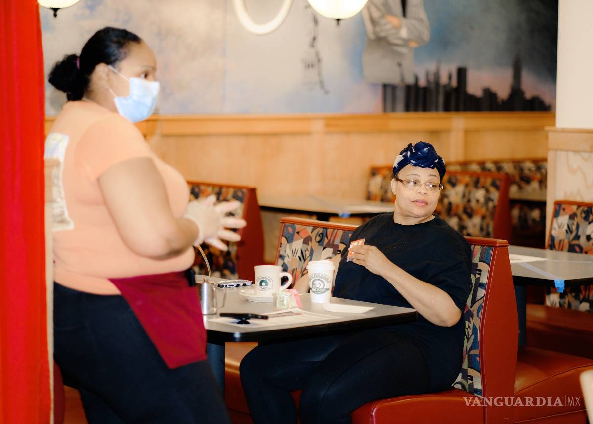 $!El nuevo rostro de la industria restaurantera usa cubrebocas